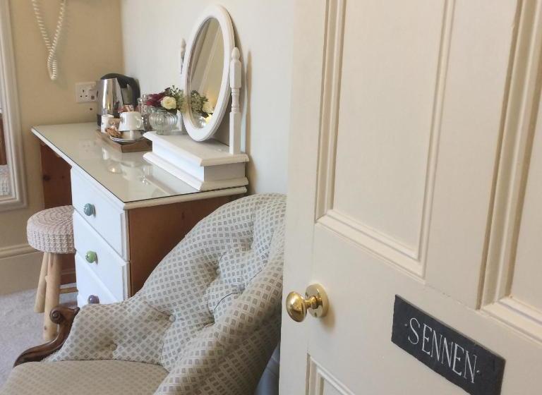 تختخواب و صبحانه Woodstock Guest House