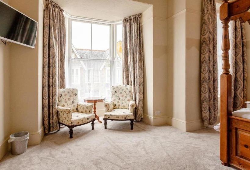 تختخواب و صبحانه Woodstock Guest House