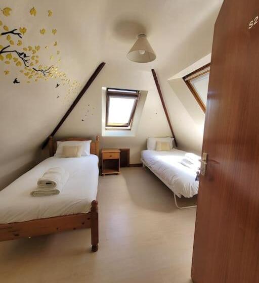 مبيت وإفطار Cornerways Guest House