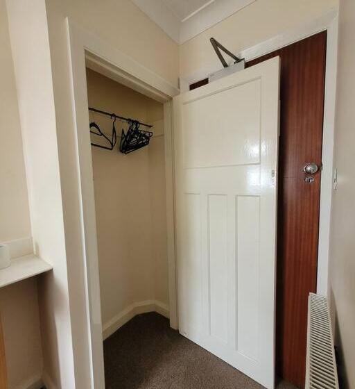 مبيت وإفطار Cornerways Guest House