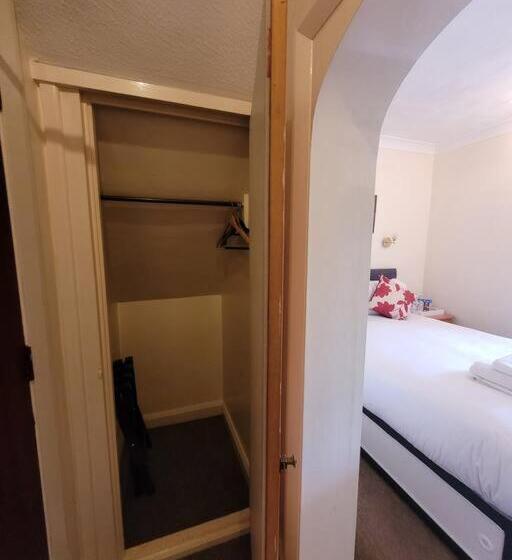 مبيت وإفطار Cornerways Guest House