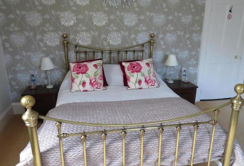 Hollybank Bed And Breakfast