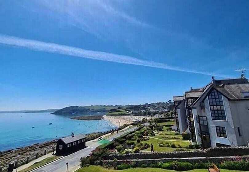 ホテル Membly Hall