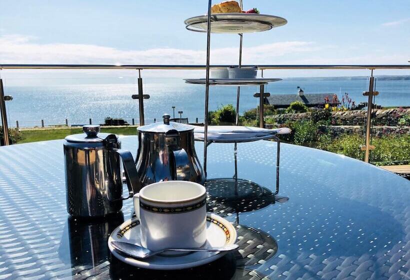 ホテル Membly Hall