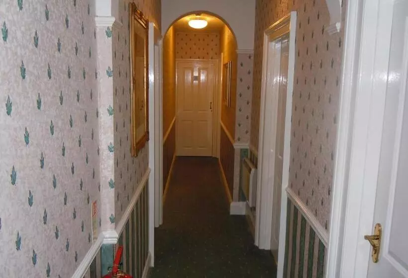 Hotel Roselawn