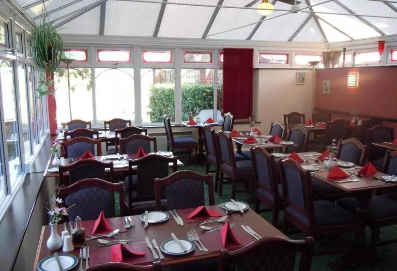 Hotel Roselawn
