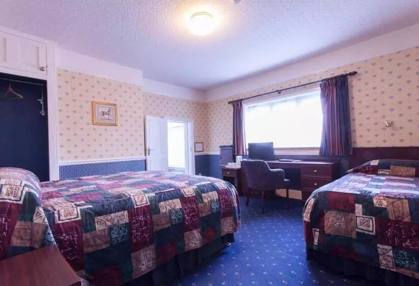 Hotel Roselawn