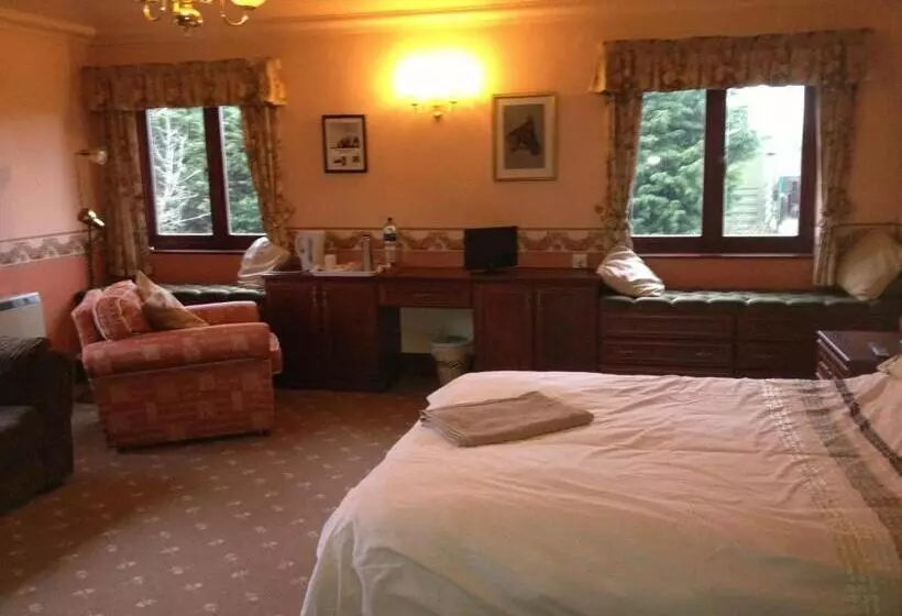 The Farmhouse B&b