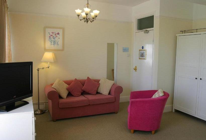 مبيت وإفطار The Swallows B And B