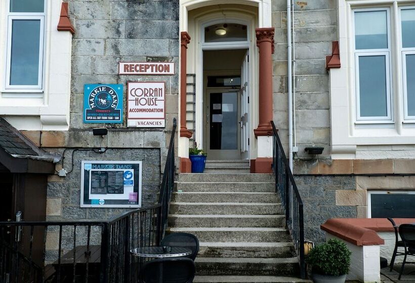 Retkeilymaja Corran House Guest House