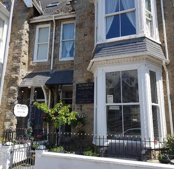Bed and Breakfast Duporth Guest House