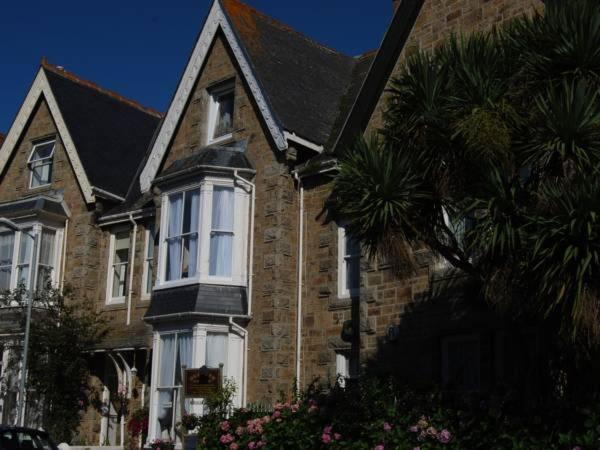 Bed and Breakfast Duporth Guest House