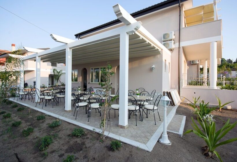 ベッドアンドブレックファースト Residenza Borgo Italico