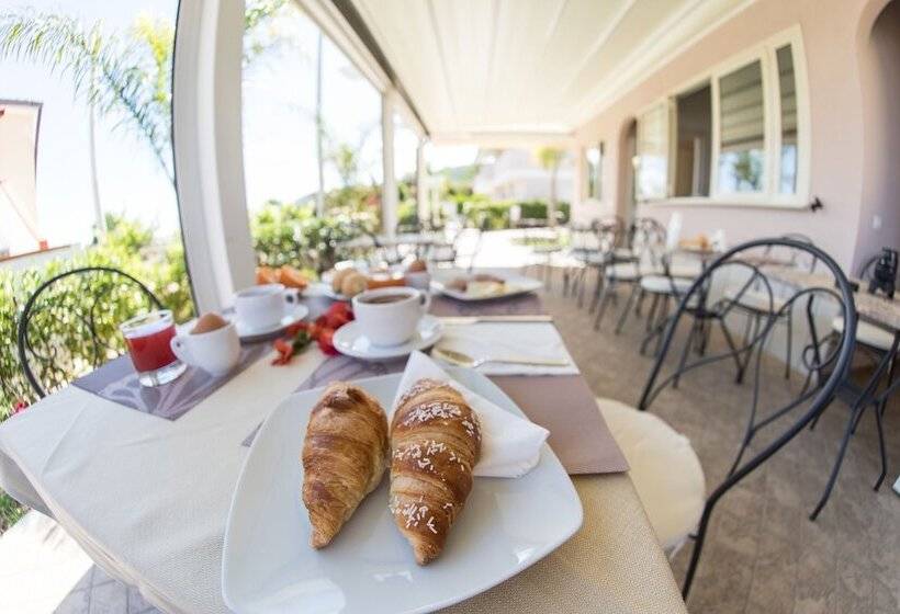 ベッドアンドブレックファースト Residenza Borgo Italico