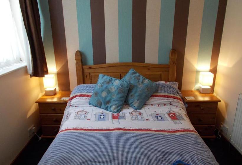 تختخواب و صبحانه Sandcastles Guest House