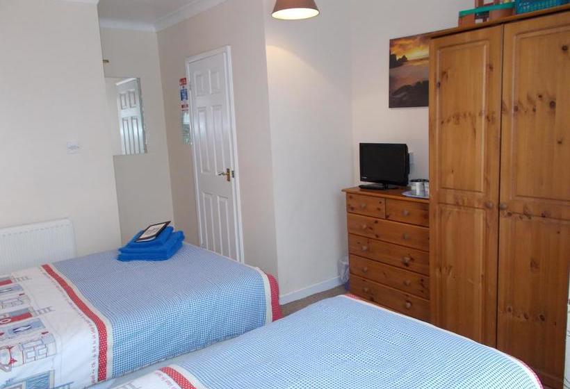 تختخواب و صبحانه Sandcastles Guest House