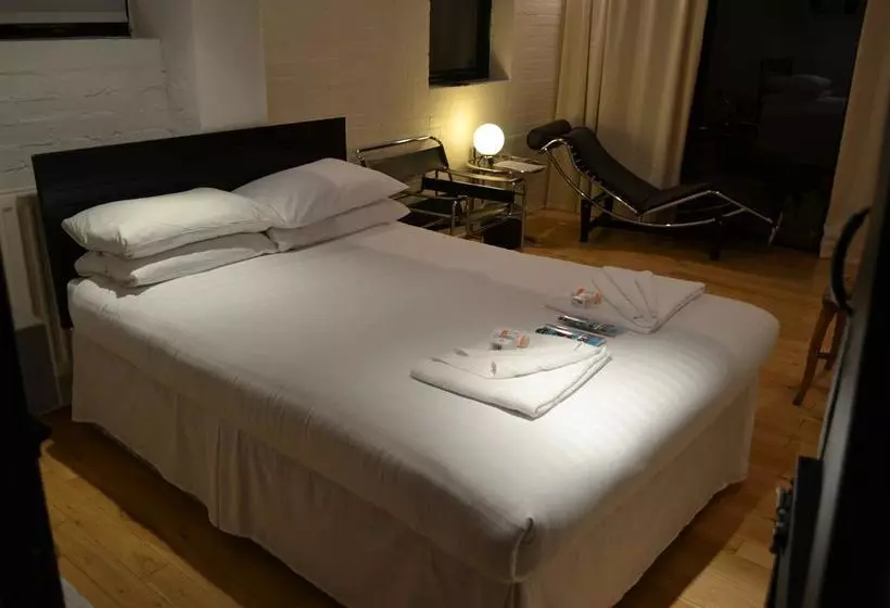 Aamiaismajoitus (B&B) Shelley Guest House