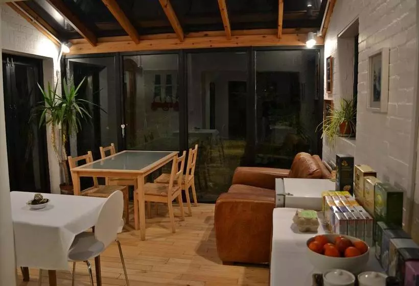 Aamiaismajoitus (B&B) Shelley Guest House