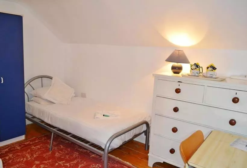 Aamiaismajoitus (B&B) Shelley Guest House