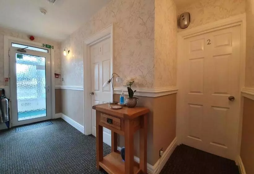 Aamiaismajoitus (B&B) Tregarthen Adult Only