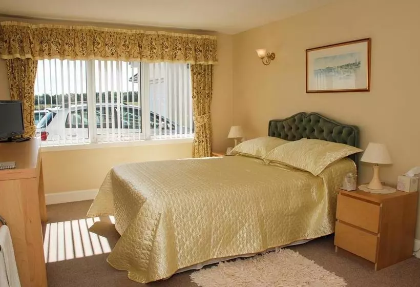 تختخواب و صبحانه Vicarsford Lodge Guest House