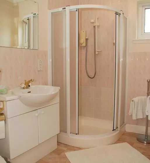 تختخواب و صبحانه Vicarsford Lodge Guest House