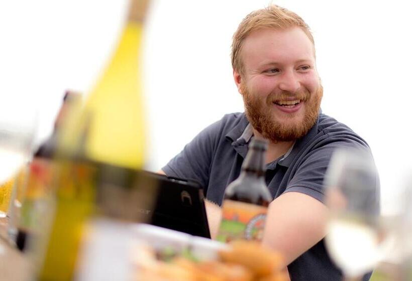 호스텔 Yha Treyarnon Bay