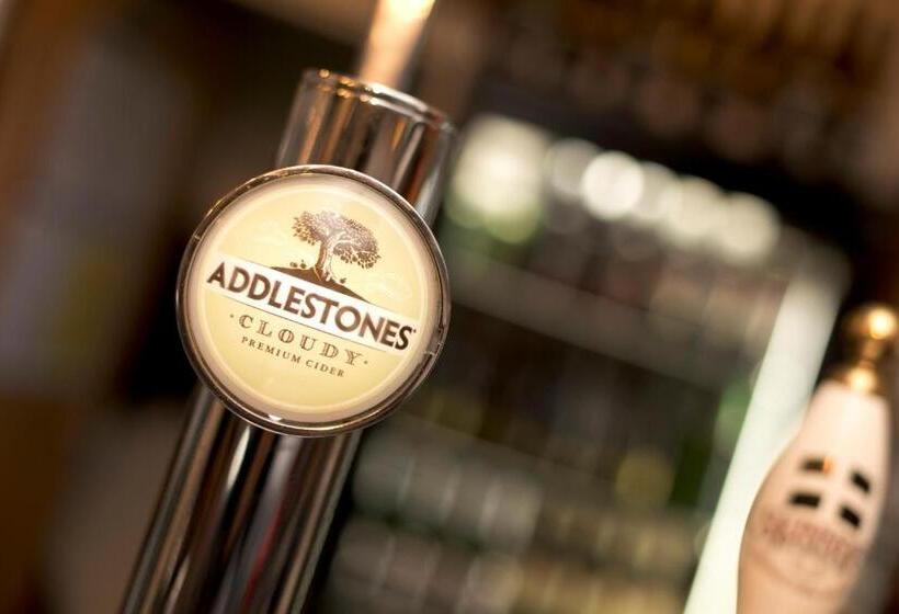 호스텔 Yha Treyarnon Bay