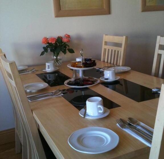 فندق Albany Lodge