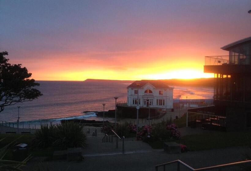 فندق Albany Lodge