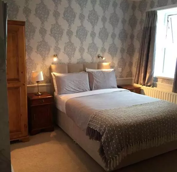 هتل Albany Lodge