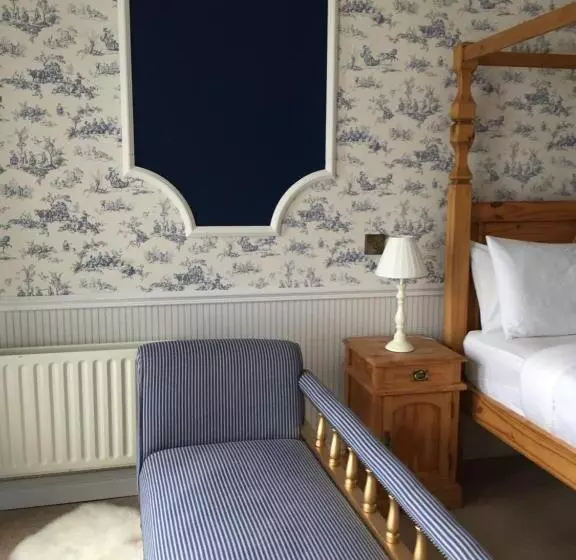 هتل Albany Lodge
