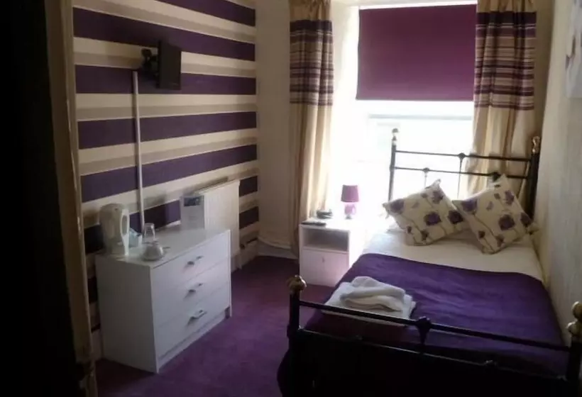 Hotelli Belle Vue