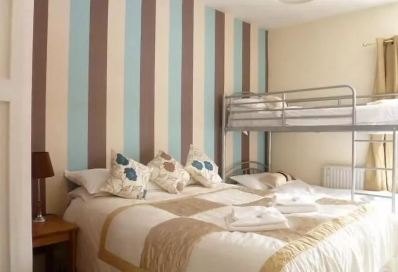 Hotelli Belle Vue