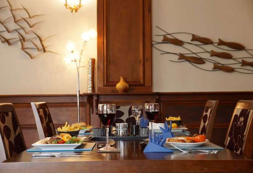 호텔 The Eyre Court