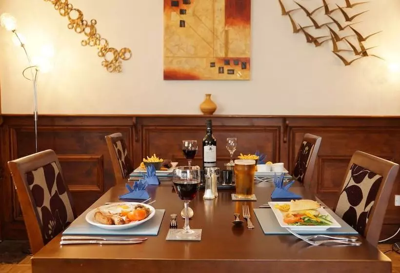 Hotelli The Eyre Court