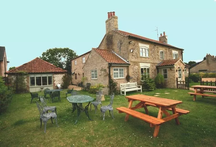 Hotelli Great Danes Licenced Guesthouse