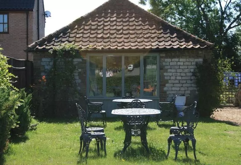 Hotelli Great Danes Licenced Guesthouse