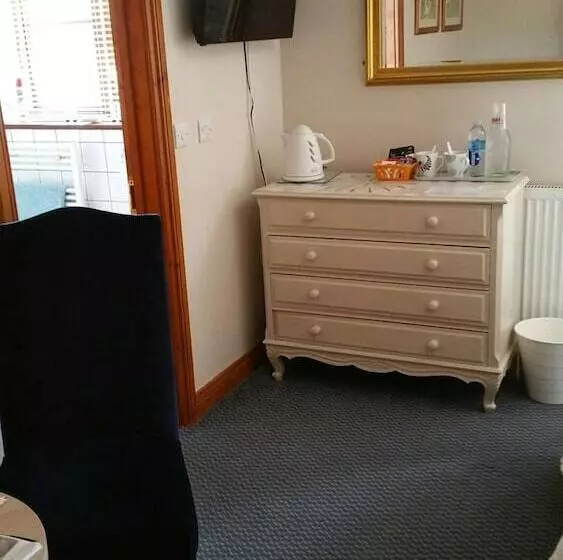 Hotelli Great Danes Licenced Guesthouse