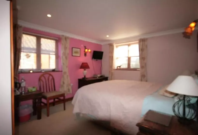 Hotelli Great Danes Licenced Guesthouse