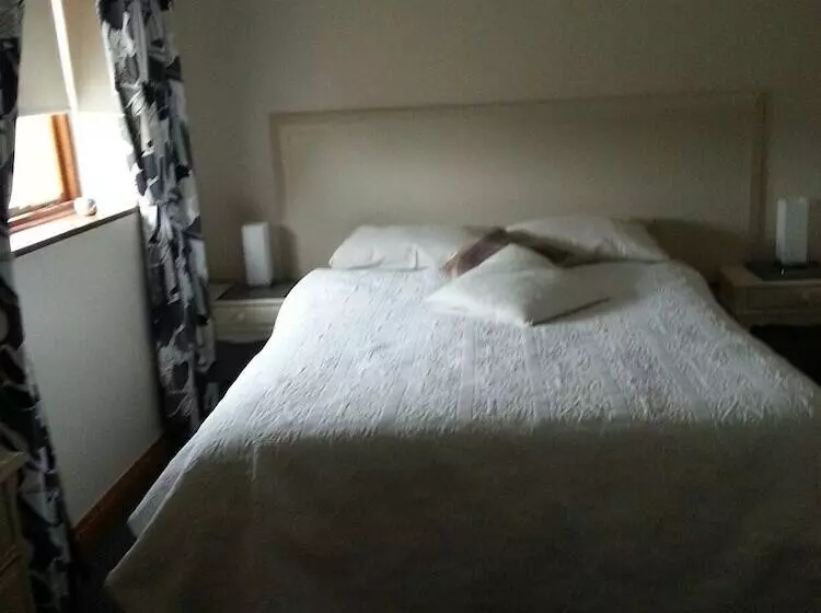 Hotelli Great Danes Licenced Guesthouse