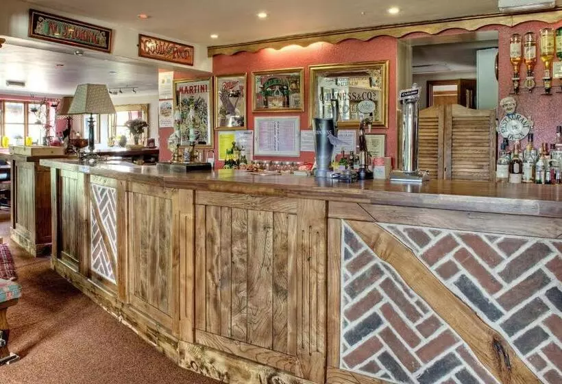 Hotelli Great Danes Licenced Guesthouse