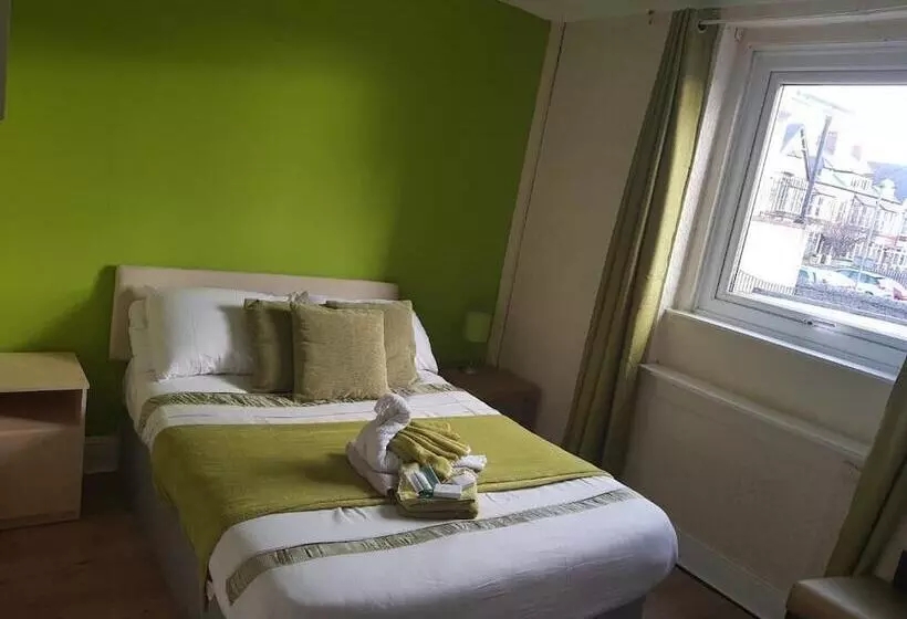 ホテル Kensington