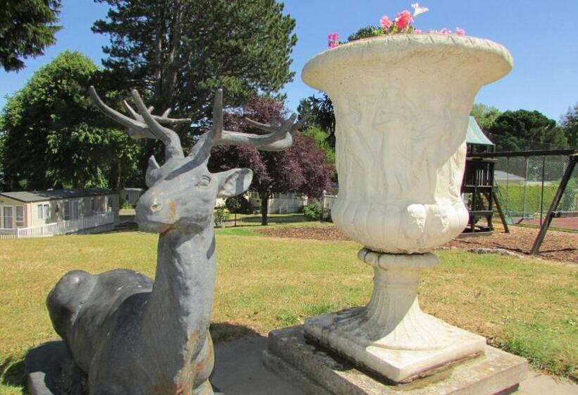 هتل Lyons Woodlands Hall