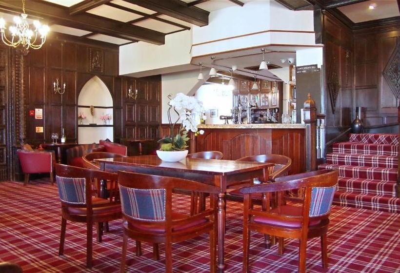 هتل Lyons Woodlands Hall