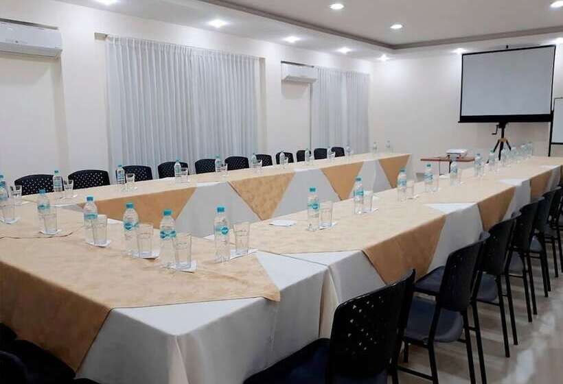 בית מלון כפרי Palmira Inn