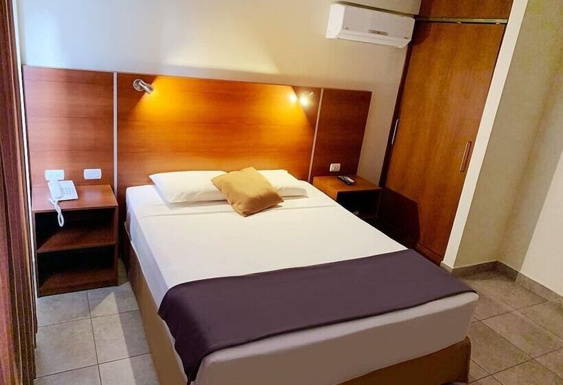 בית מלון כפרי Palmira Inn