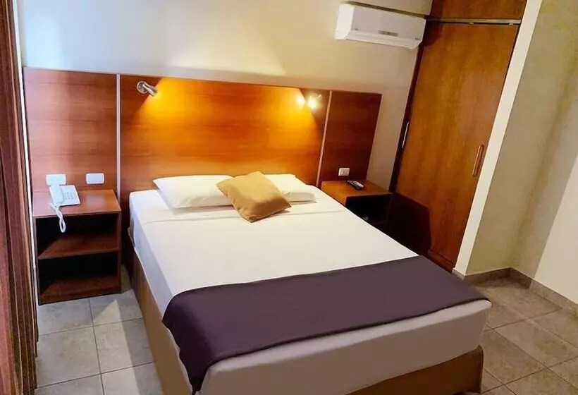 ホテル Palmira Inn