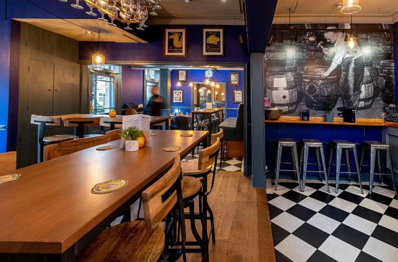 هتل The Inn At Cheltenham Parade