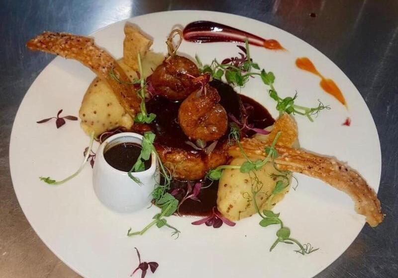 בית מלון כפרי The Old Lodge